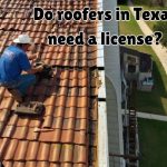 a roofer in Texas working thoroughly